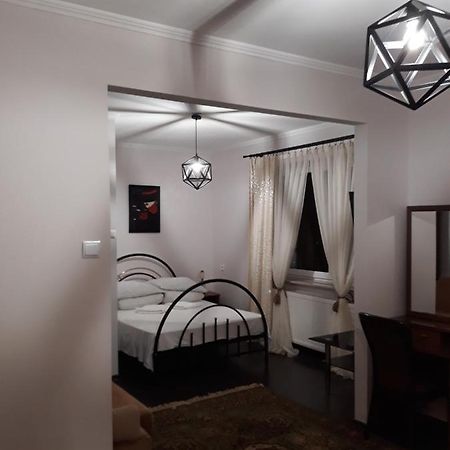 Fantazja - Restauracja I Noclegi ราดอม ภายนอก รูปภาพ