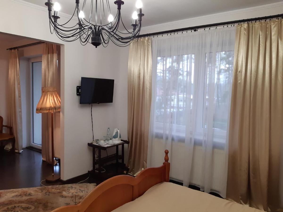 Fantazja - Restauracja I Noclegi ราดอม ภายนอก รูปภาพ