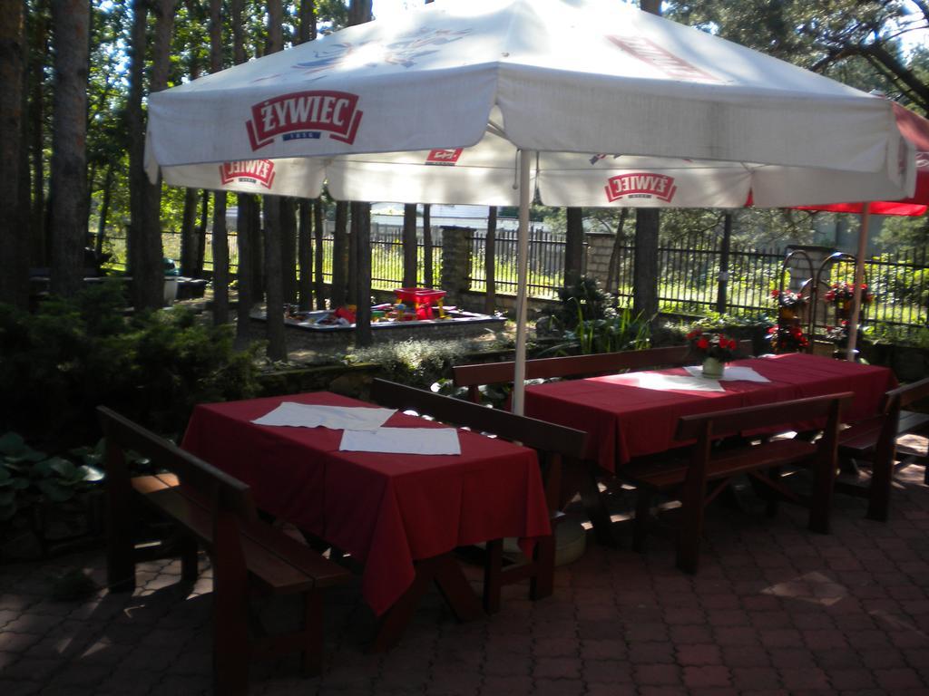 Fantazja - Restauracja I Noclegi ราดอม ภายนอก รูปภาพ